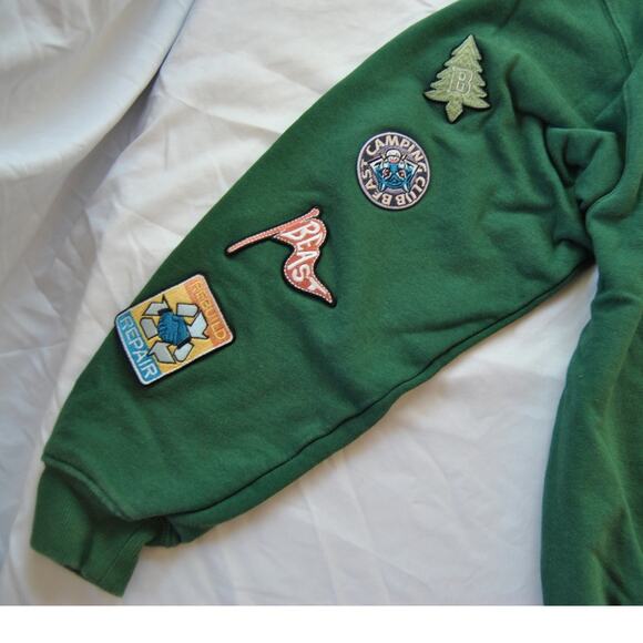 Mr.Beast Hiking Club Crewneck Sweater Green - Picture 3 of 10